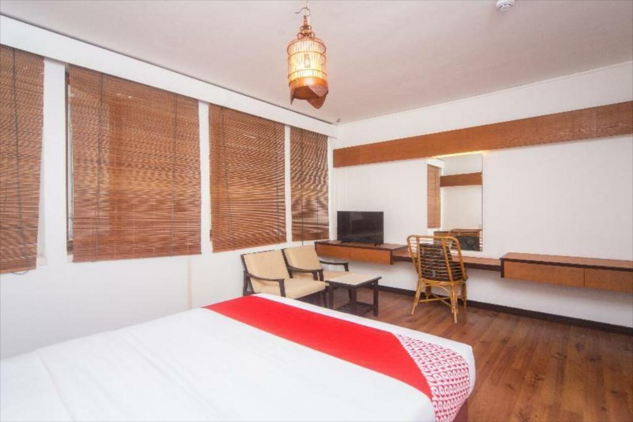 Oyo 1030 Nak Hotel 산다칸 외부 사진